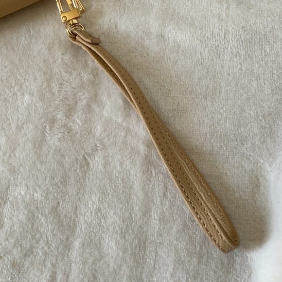 Lost + Wander Tan Wallet - Picture 2 of 5